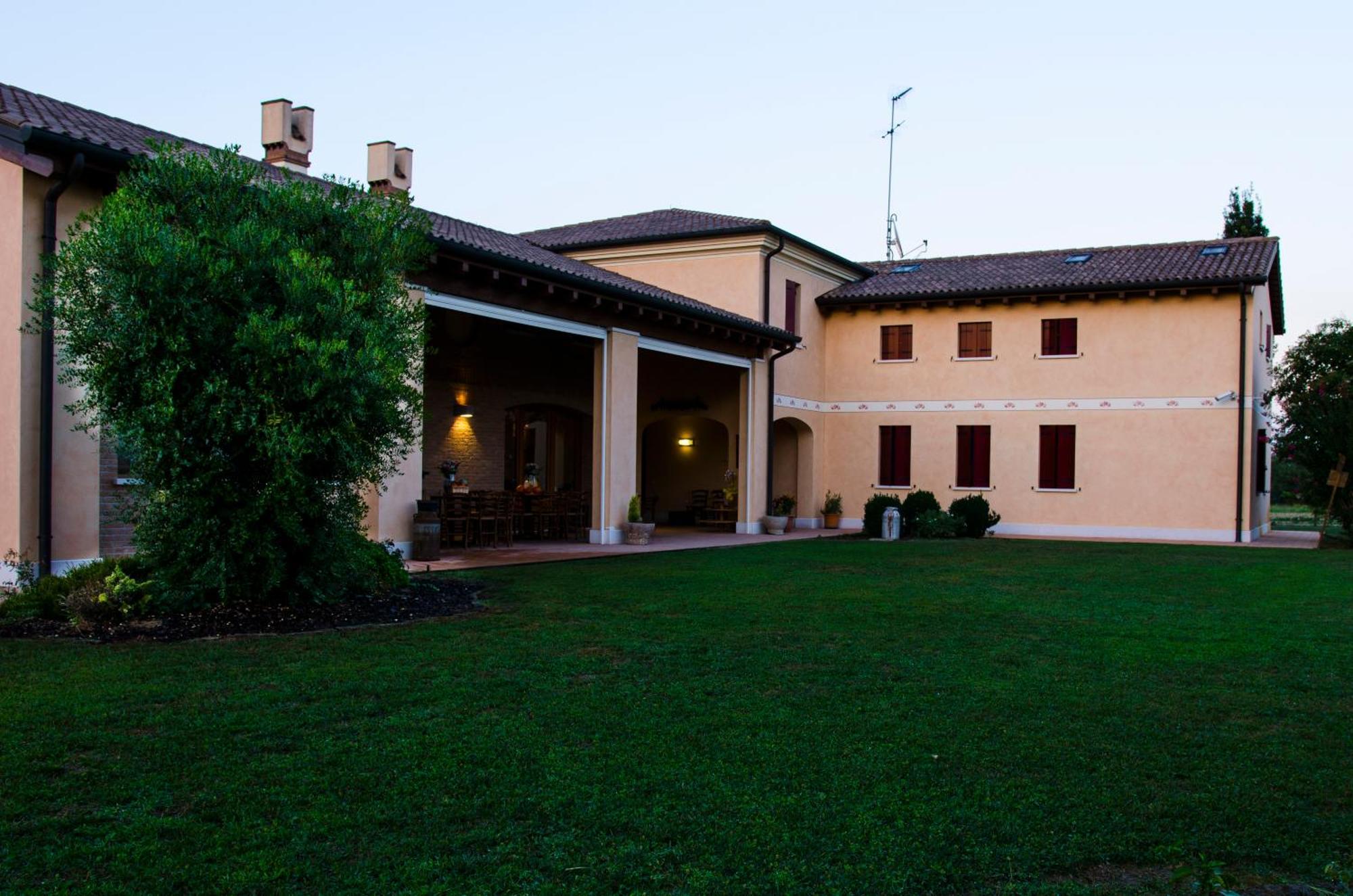 Ca Baglioni Agriturismo Alle Roseヴィラ エクステリア 写真