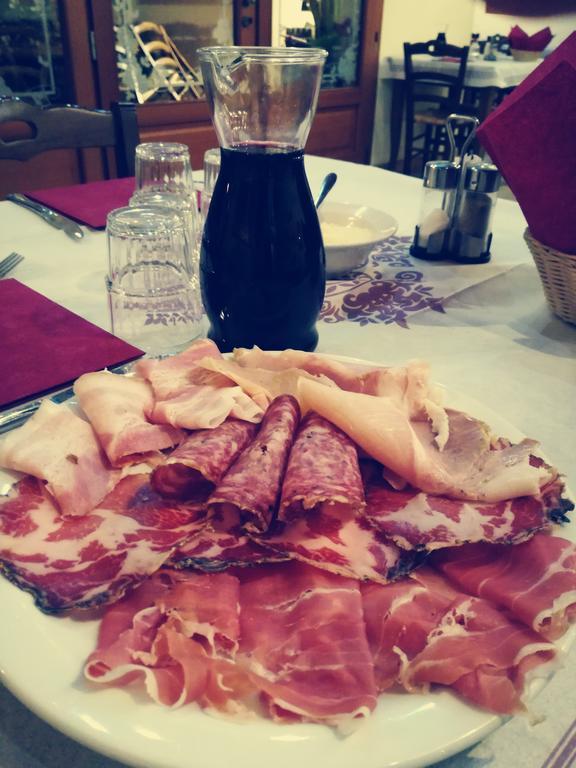 Ca Baglioni Agriturismo Alle Roseヴィラ エクステリア 写真
